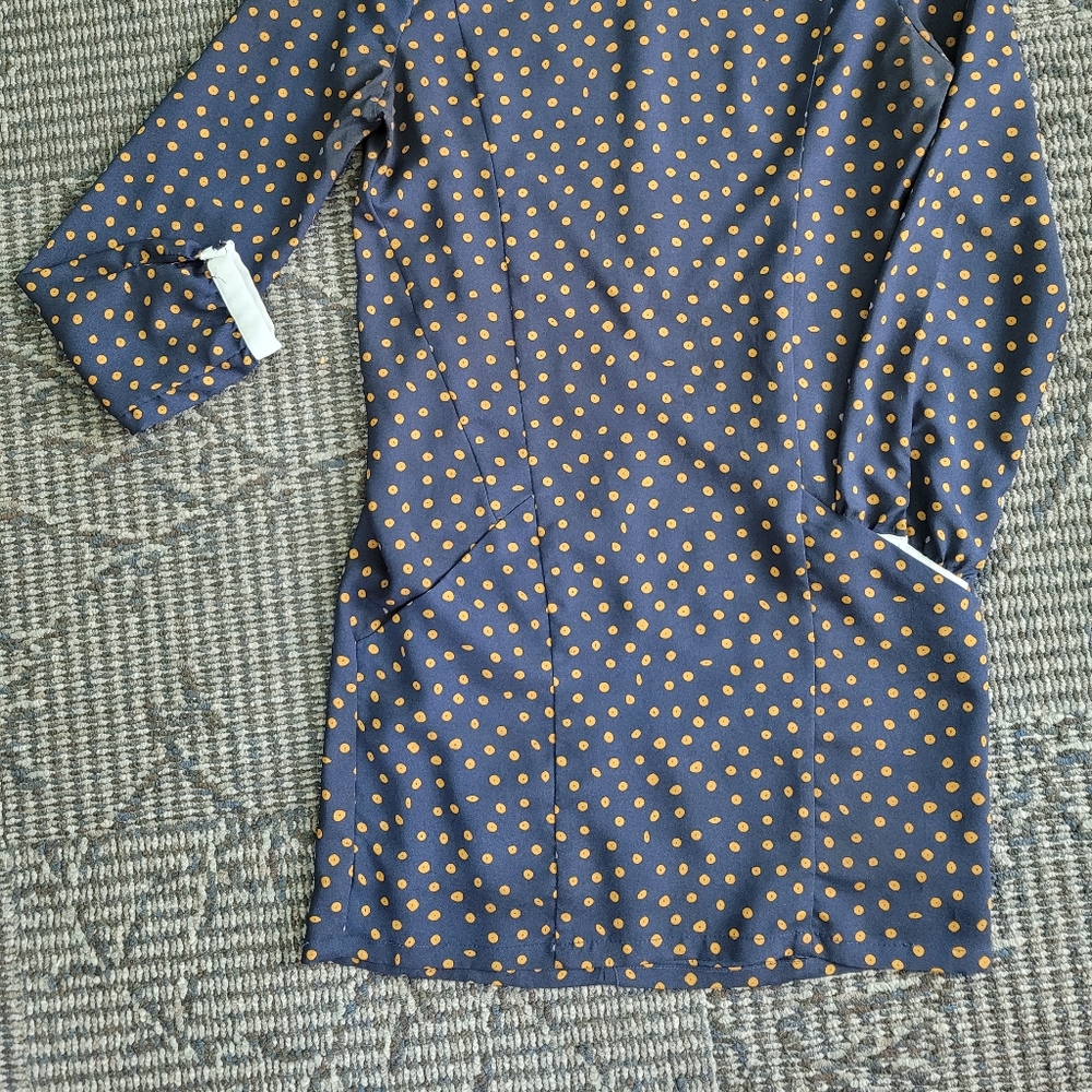 Dress - Picture 2 of 4